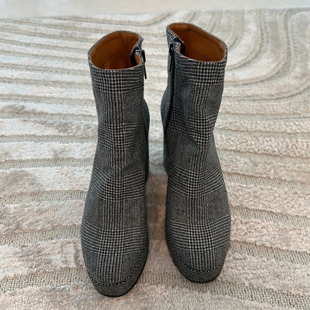 Cleregie Checked Boots